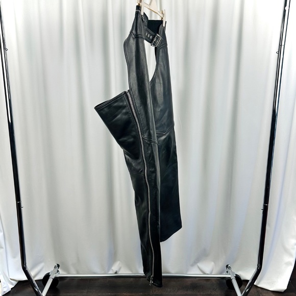Vintage Women's Leather Motorcycle Chaps in Black • Soft & Durable Cowhide • XS - Picture 5 of 10